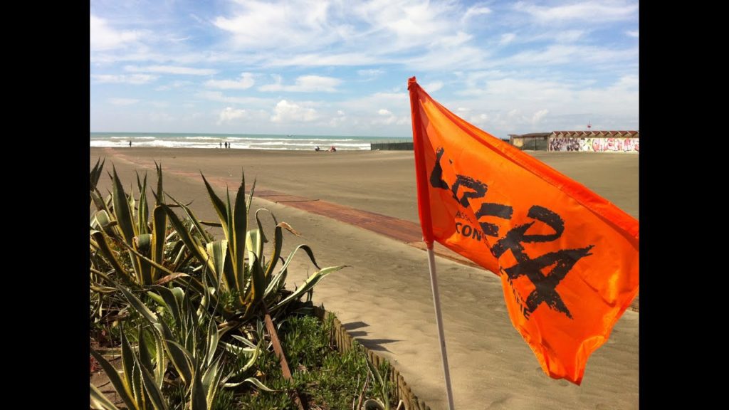 Il nuovo pub di Buzzi e i riferimenti alla criminalità romana: “Banalizzazione e mercificazione del male”