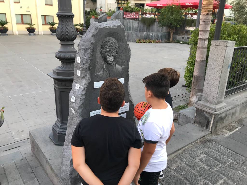 “Piazza Giancarlo Siani non è un errore. Ci auguriamo tante altre piazze per le vittime di mafie”