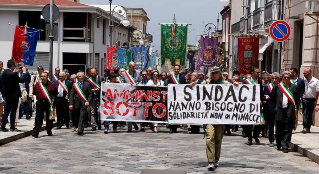 Fondo per gli amministratori locali sotto tiro. Avviso Pubblico: “Un passo avanti importante”