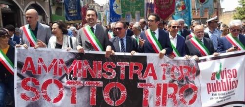 “Amministratori sotto tiro” il 4 novembre Avviso Pubblico e il Ministro dell’Interno Lamorgese