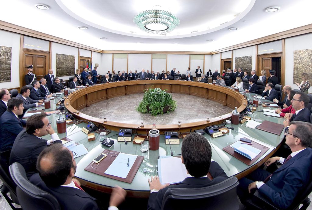 “Giù le mani dal CSM”