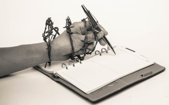 I cronisti minacciati e il carro del vincitore