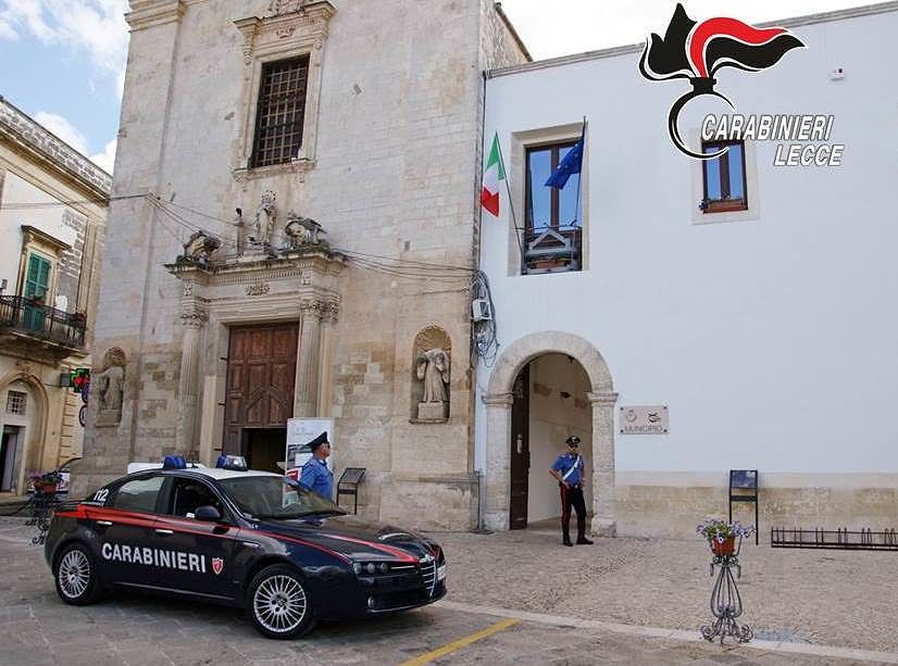 Le mani della mafia sui Comuni salentini