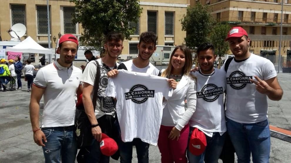 Falcone va onorato con gesti concreti difendiamo i giovani assediati dai clan