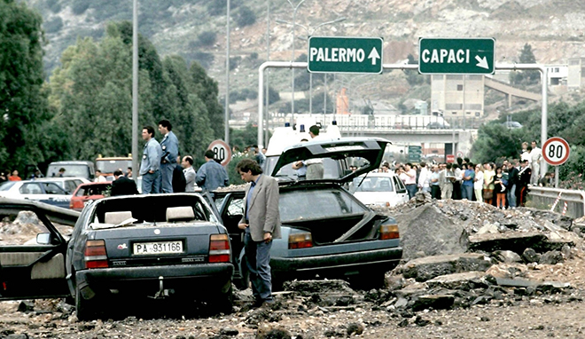 Ricordare il sacrificio di donne e uomini della Repubblica a Capaci e in Via D’Amelio