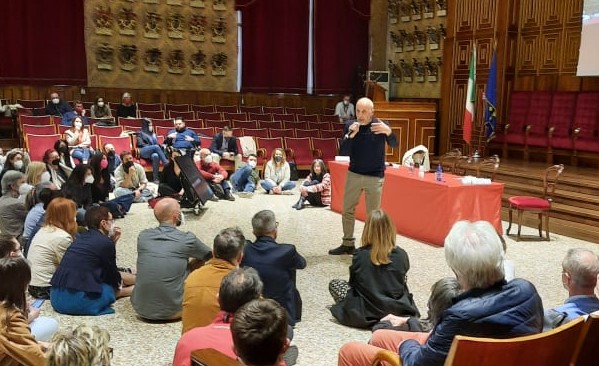 Università di Padova, Cagè e Paolini inaugurano il corso “Raccontare la verità”