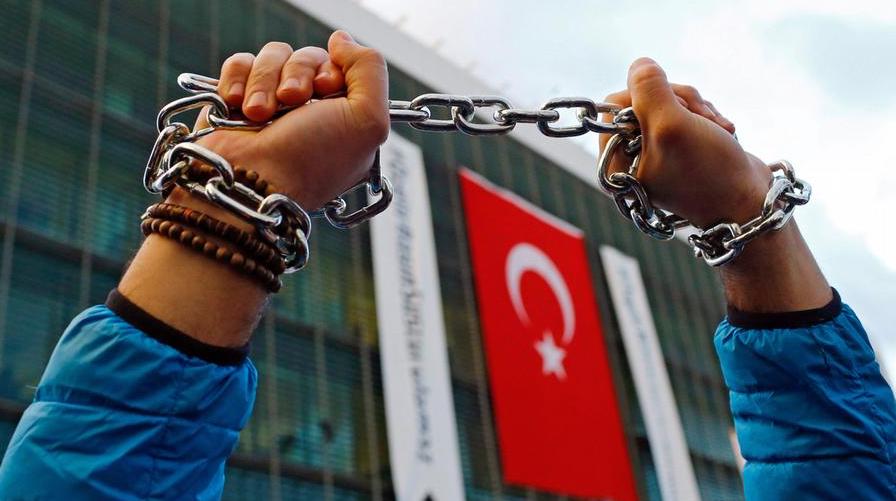 Turchia: nuova ondata di repressione contro il giornalismo curdo