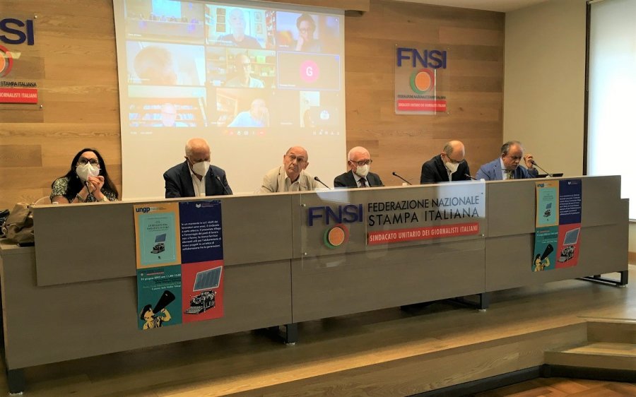 Giornalismo: «Con il precariato senza diritti a rischio il futuro della professione»