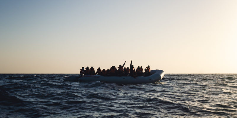 Immigrazione clandestina via mare, i problemi maggiori arrivano con l’estate