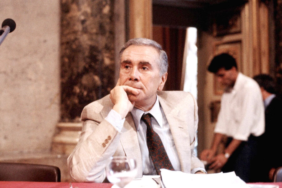 “Ossi di Seppia”: Tortora, storia di un’ingiustizia