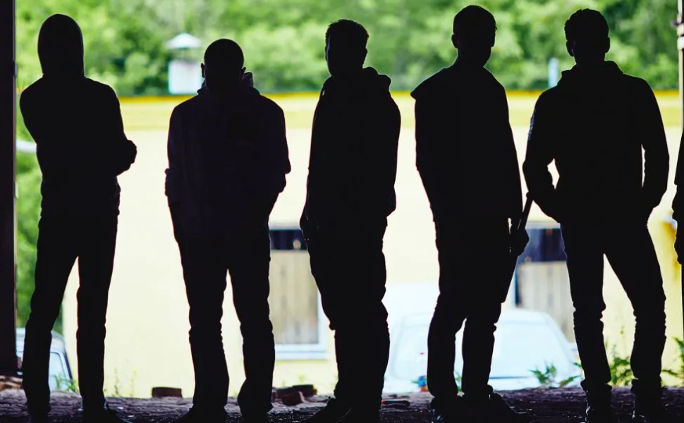 Il fenomeno delle “baby gang” o “bande di strada”: giovani al bivio tra disagio e criminalità