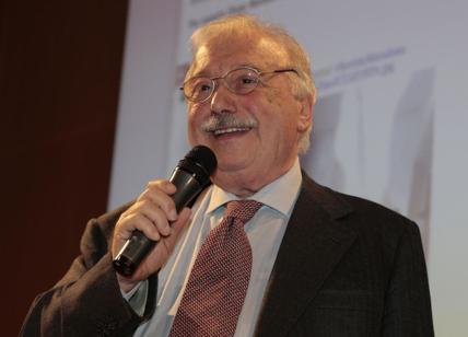 Quegli applausi postumi a Gianni Minà