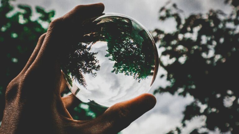 17-18-19 marzo 2023: “ilmondoètuttoattaccato” con Casacomune