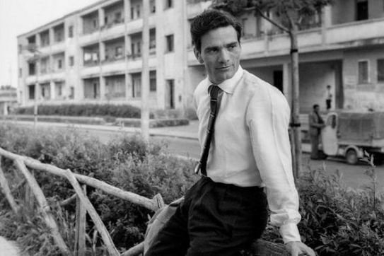 Riaprire le indagini sulla morte di Pasolini, verifiche su tre DNA