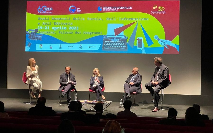 Taormina, Stati generali dell’informazione: «Giornalismo di qualità antidoto alle fake news»