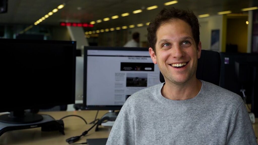 La lettera dei direttori dei quotidiani italiani in favore del giornalista Evan Gershkovich