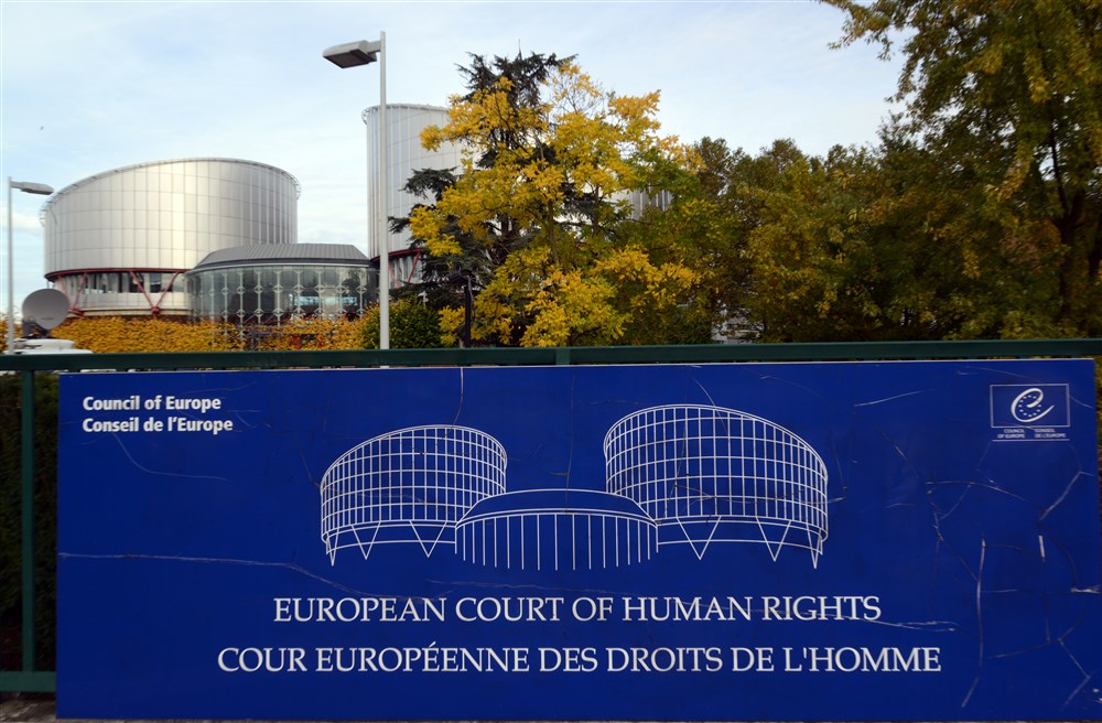 Presunzione d’innocenza e libertà di stampa: i giornalisti devono informare sulle indagini di interesse pubblico