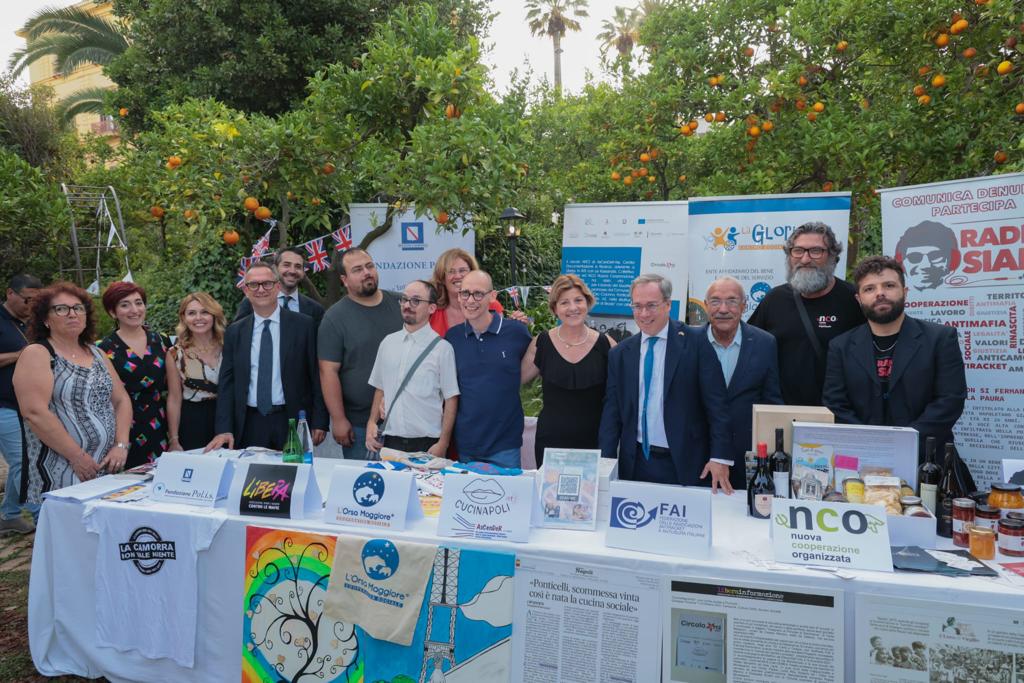 La “Royal Family” del Regno Unito e le attività sociali di Napoli