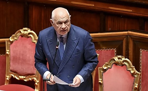 Carlo Nordio, un Marchese del Grillo che gareggia con Tafazzi