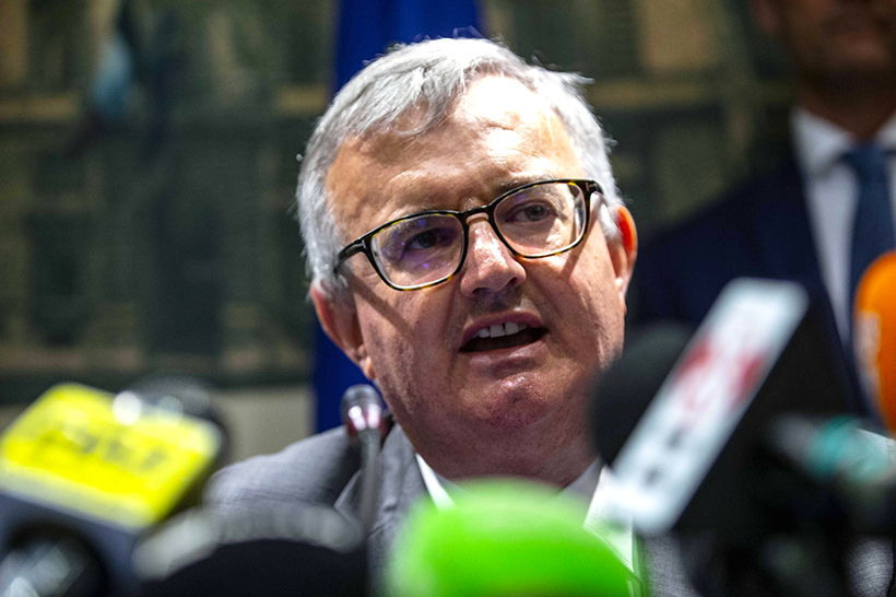 Cosa deve succedere perché la Commissione Antimafia reagisca? Tre fatti spiegano l’allarme