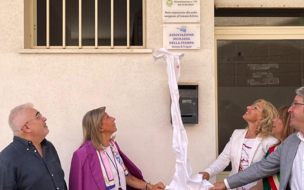 Trapani, inaugurata la sede dell’Assostampa in un bene confiscato alla mafia