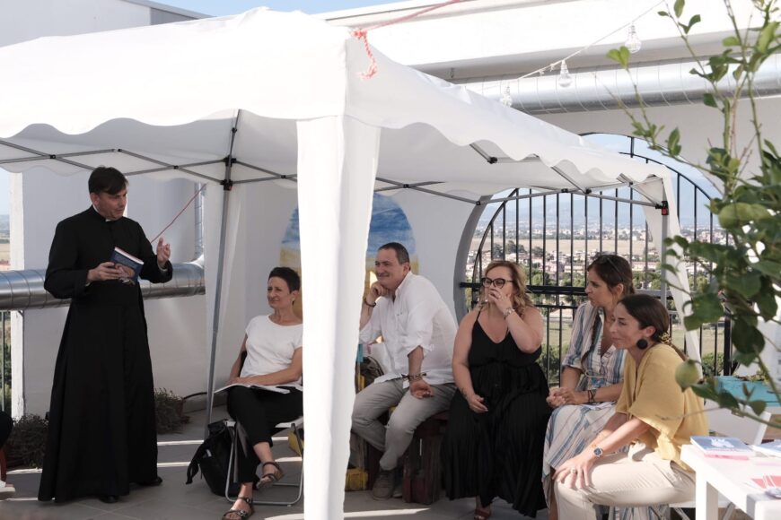 Agguato a Don Antonio Coluccia e alla scorta: il comunicato di Avviso Pubblico