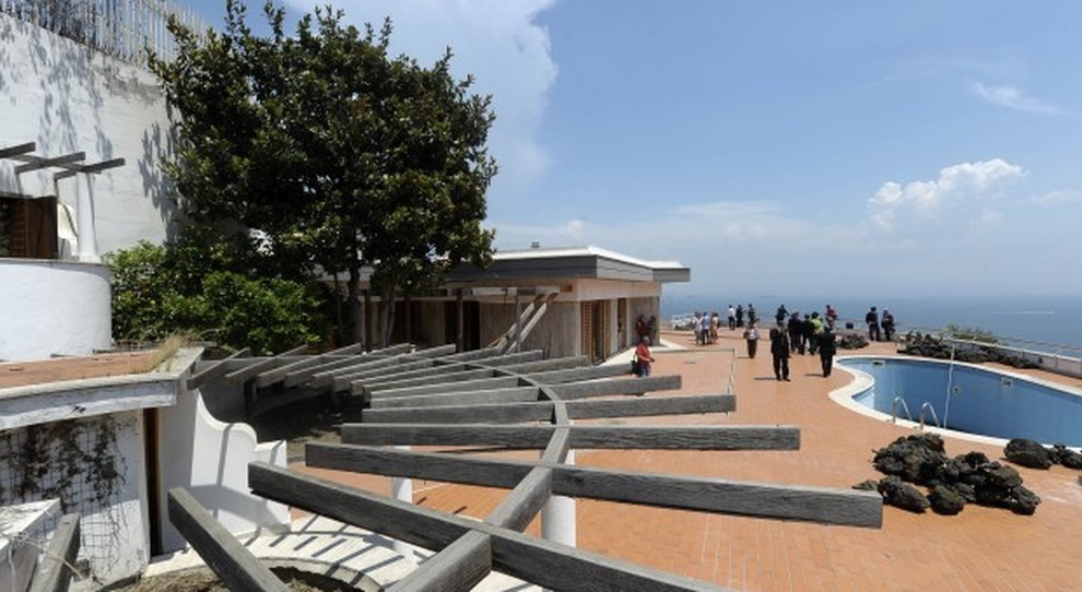 Recuperare subito i 300 milioni previsti per la ristrutturazione dei beni confiscati