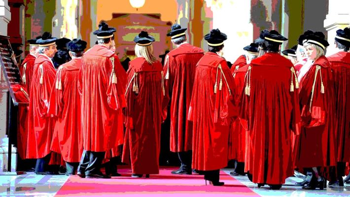 L’ossessione delle carriere separate che mina l’indipendenza delle toghe