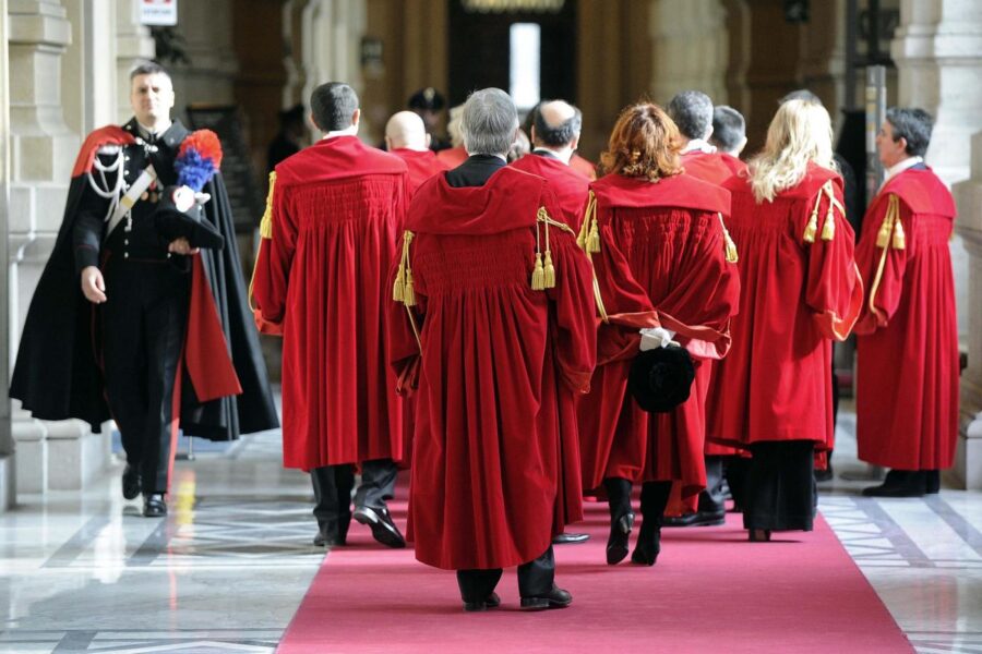 Sta per irrompere nel Paese il dibattito sulla separazione delle carriere fra Pm e giudici