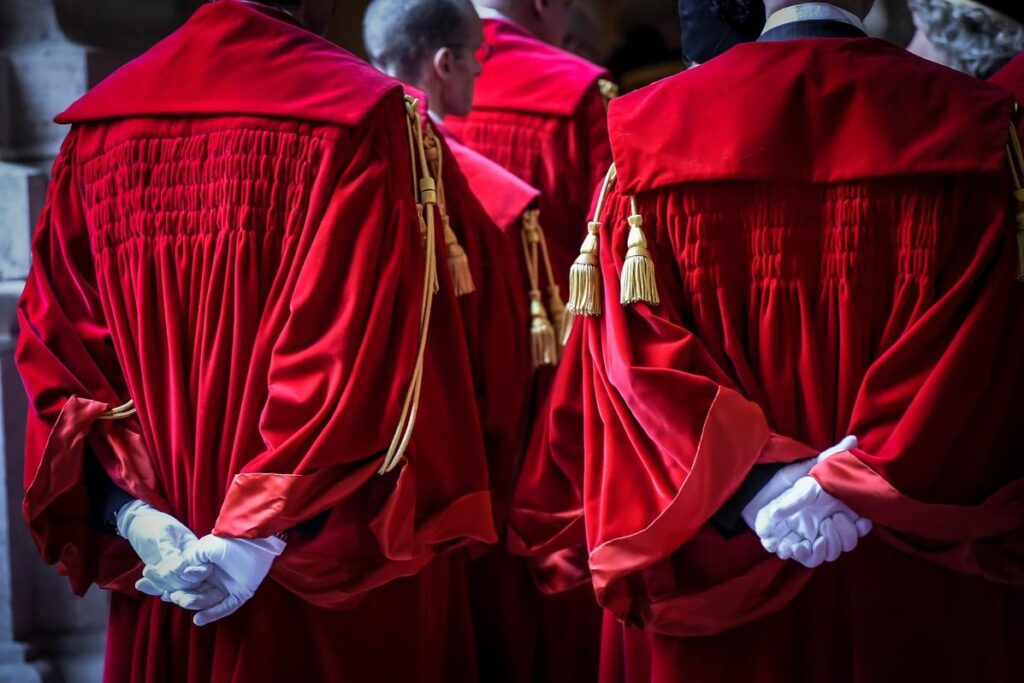 I giudici, l’imparzialità e la moglie di Cesare