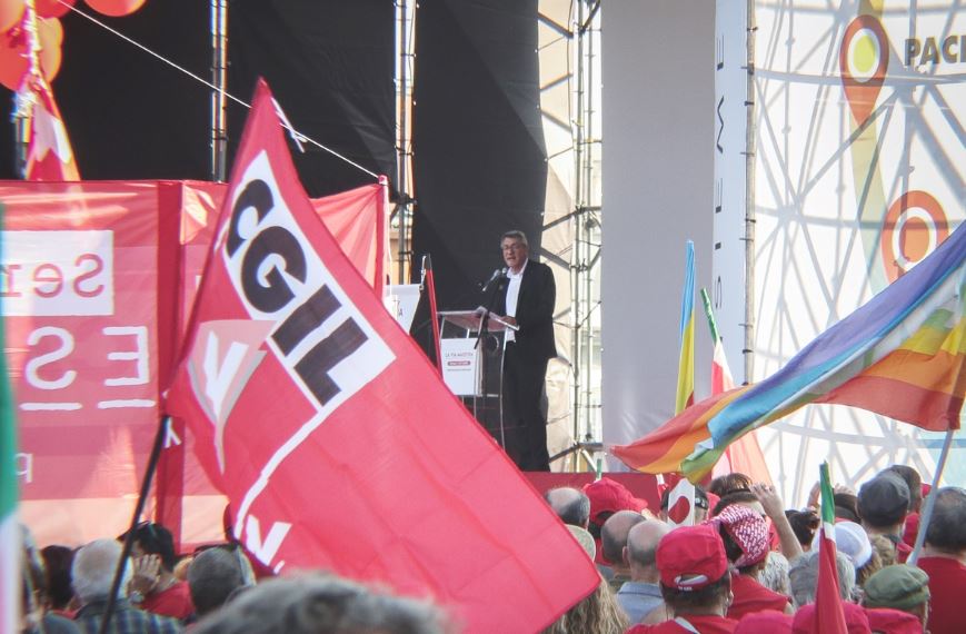 La Via Maestra, il segretario CGIL Landini: «Siamo la maggioranza nel Paese»