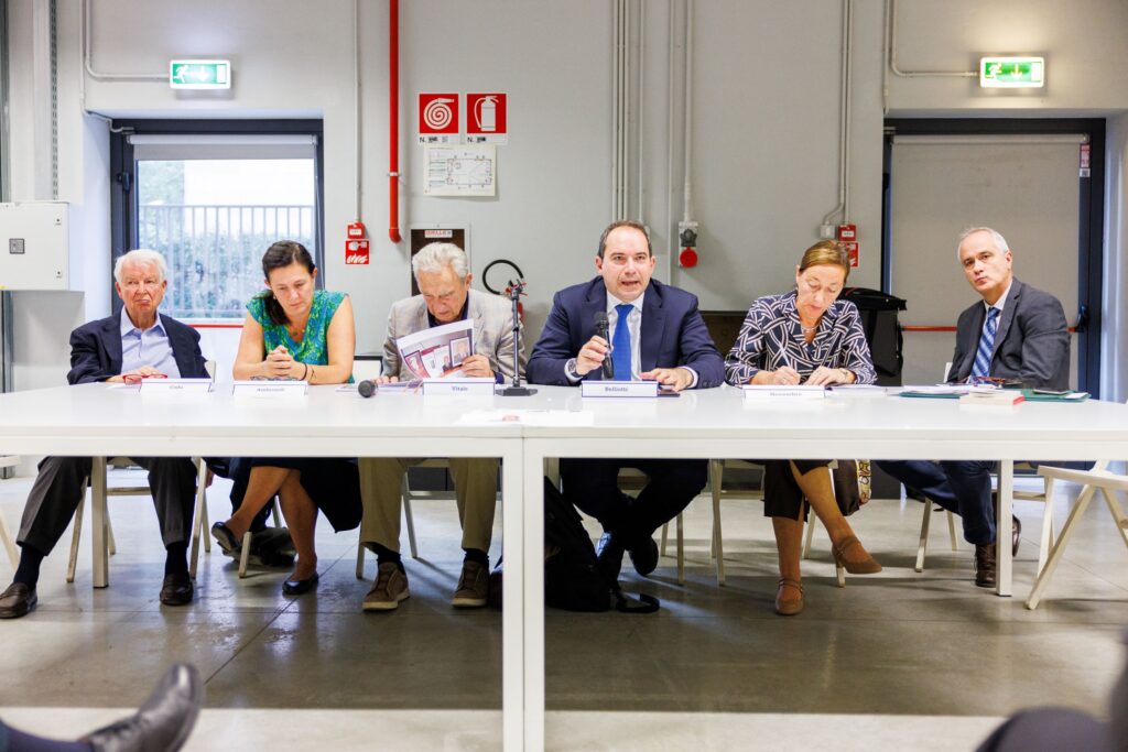 Silvio Novembre e Giorgio Ambrosoli lavorarono fianco a fianco, fino a diventare fedeli amici