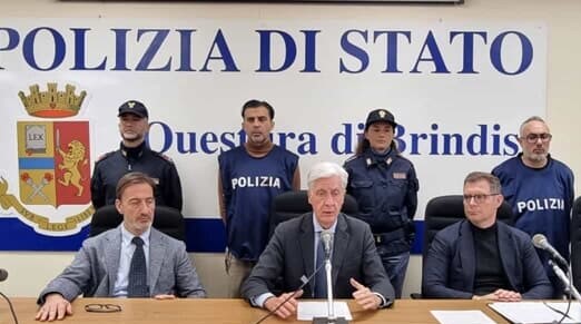 SCU, 14 arresti tra Brindisi e Lecce per traffico di droga ed armi