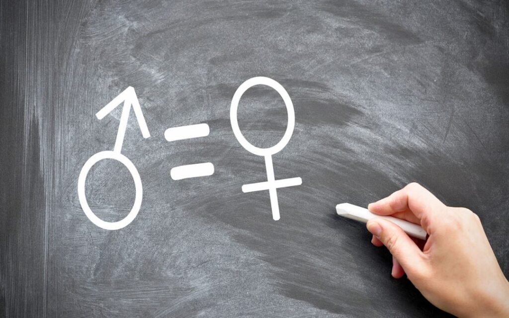 Femminicidi, educazione all’affettività, stereotipi: i ragazzi ci chiedono di aiutarli a orientarsi