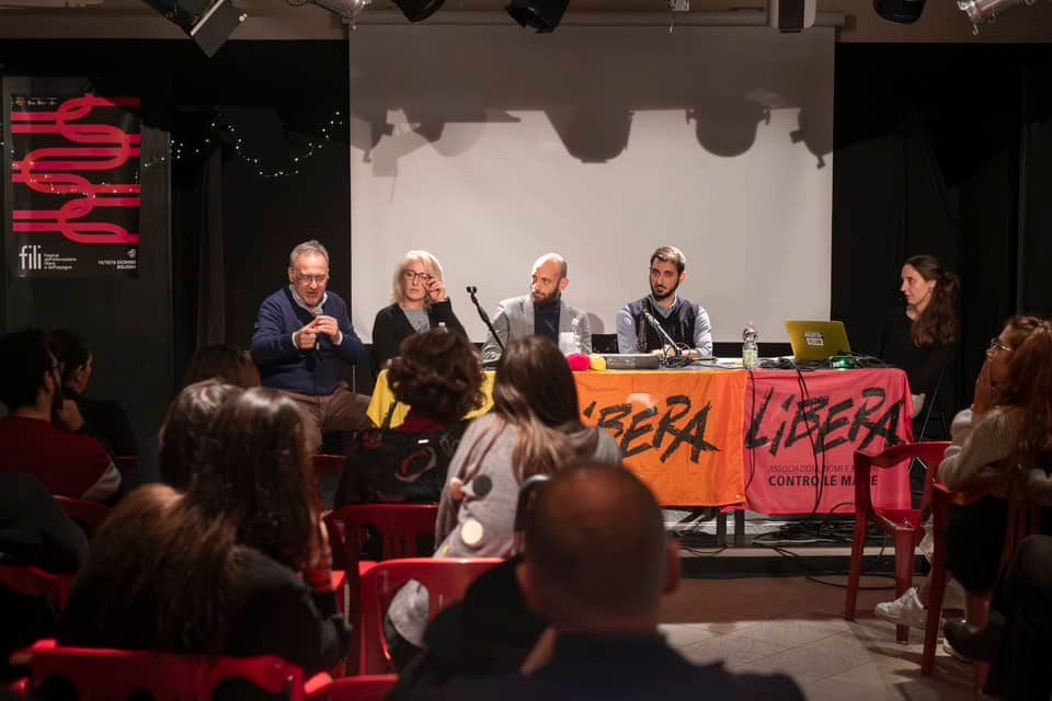 Il giornalismo ancora possibile in Italia. Dibattito a Bologna per FILI 2023