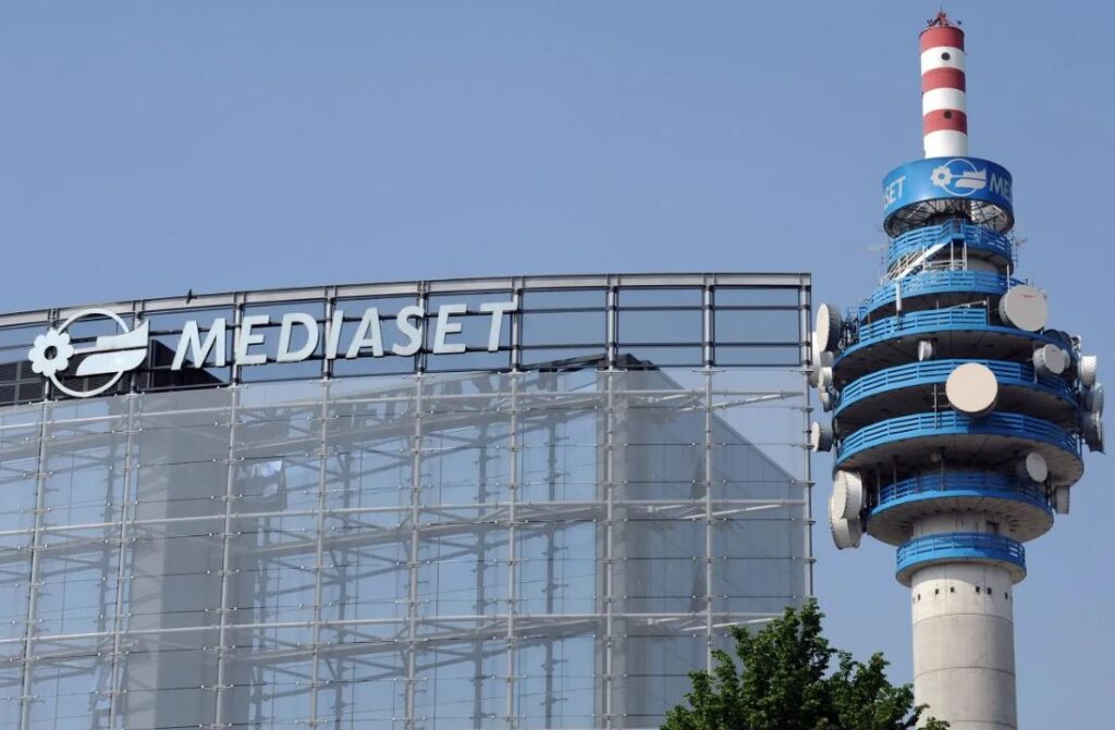 Rai – Mediaset, la sfida dei record a perdere