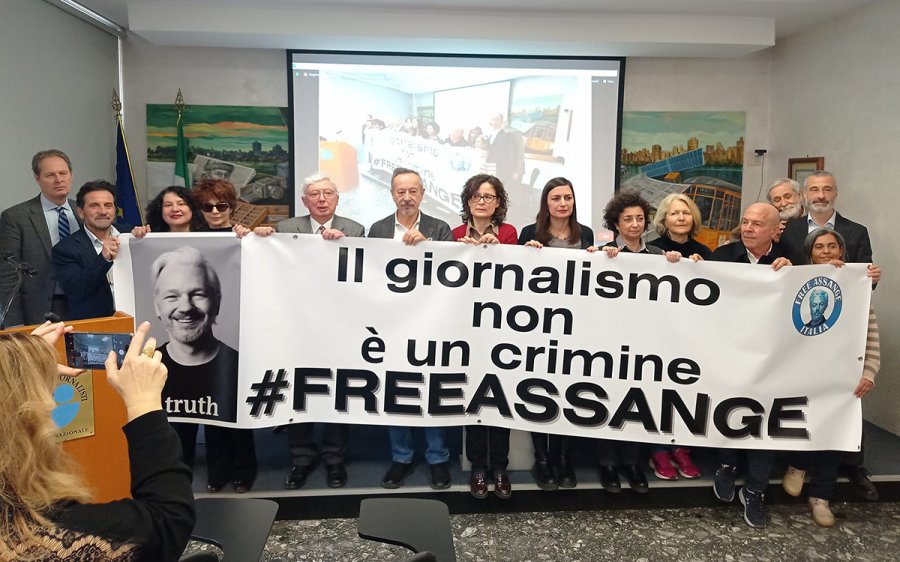 Ultimo appello per Julian Assange. “Una battaglia giusta e necessaria”
