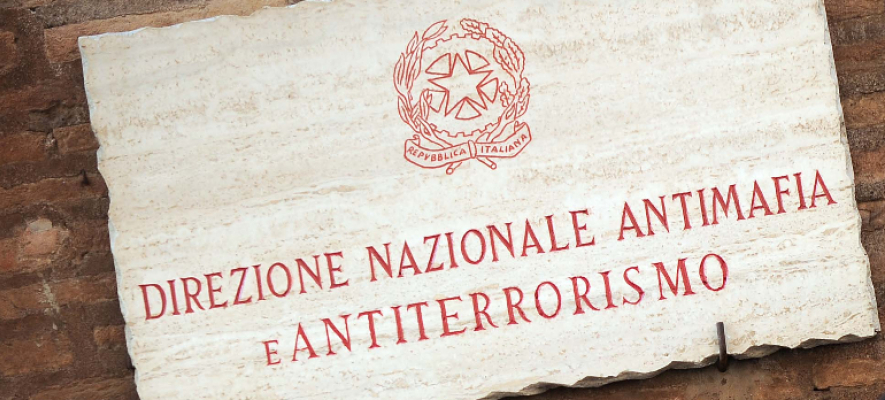 Se il bersaglio è la mela buona. Giù le mani dalla Procura nazionale antimafia