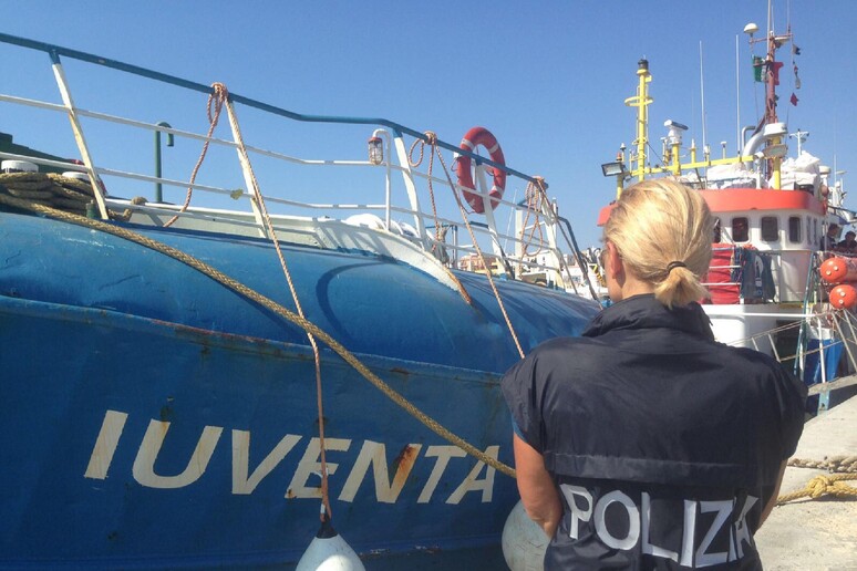 Migranti, il gup di Trapani archivia inchiesta sulle Ong in assenza di reati