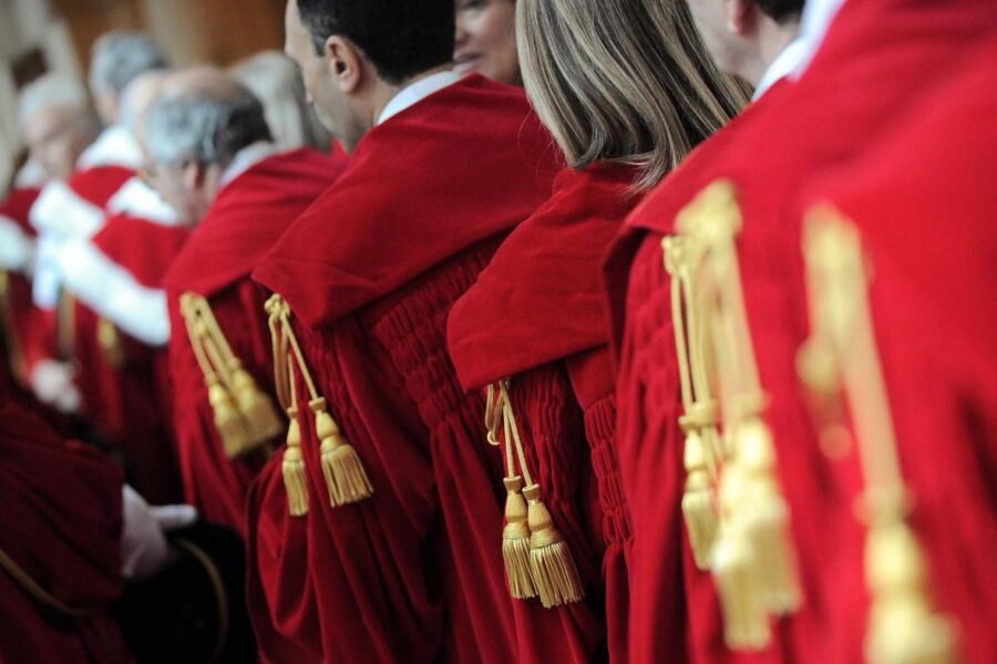 L’importanza della stipsi nella magistratura