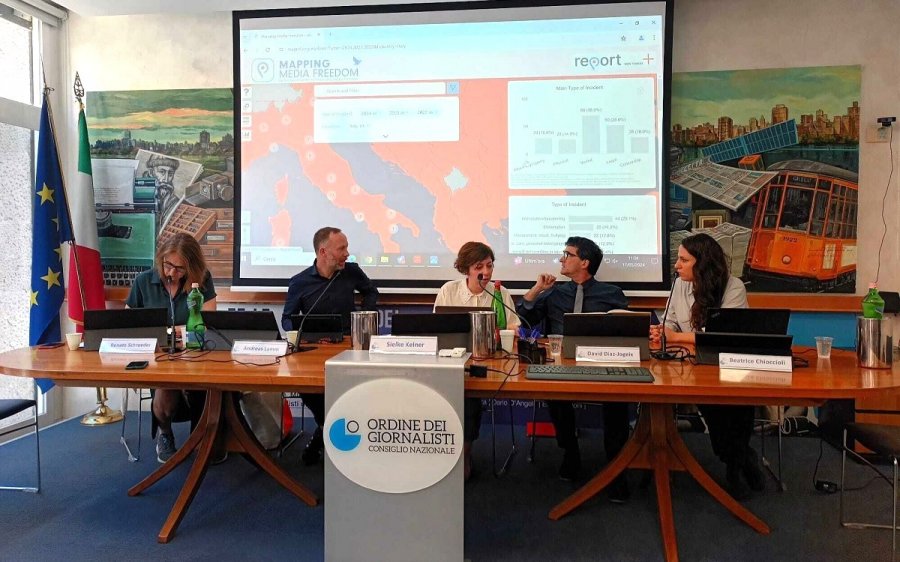 Silenziare il Quarto Potere. La deriva democratica dell’Italia