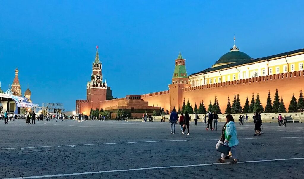 How Russia silences critical coverage of its war in Ukraine