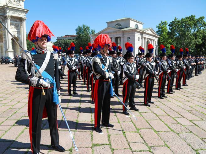 La solennità. Al tempo di selfie e social, il rispetto delle forme restituisce civiltà