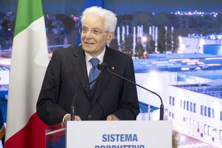 Mattarella: «Il lavoro espressione della creatività e della dignità umana»