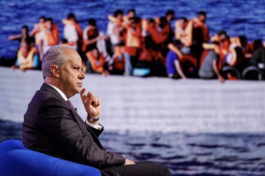 Piantedosi respinto dalla Libia. Il governo minimizza