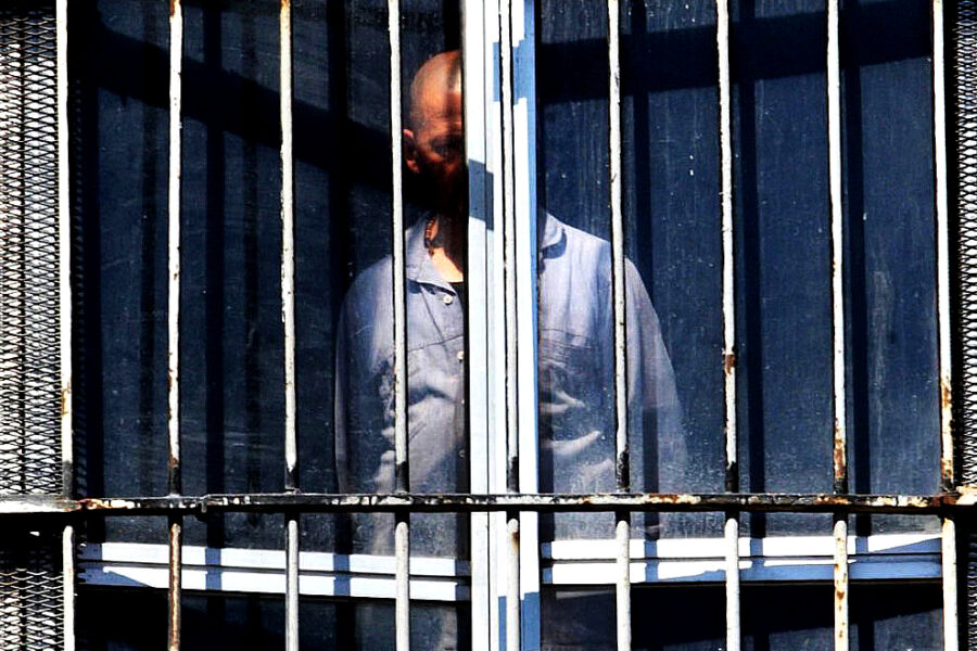 55 i suicidi in carcere da gennaio: l’emergenza continua (tra le polemiche estive)