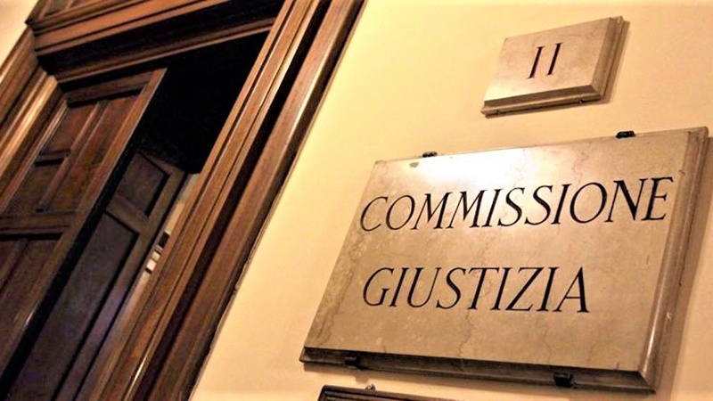 I familiari di vittime delle stragi richiedono audizione urgente alle Commissioni Affari Costituzionali e Giustizia