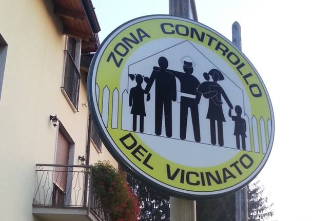 Il “teatrino” della sicurezza pubblica: dalle “ronde” alle “passeggiate”, dai “vigilantes” ai “gruppi di vicinato”