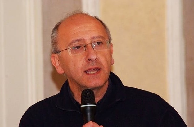 L’assurda condanna di don Marcello Cozzi