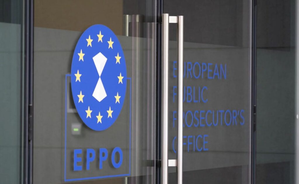 Frodi fiscali e riciclaggio, 47 arresti per associazione per delinquere aggravata dal metodo mafioso